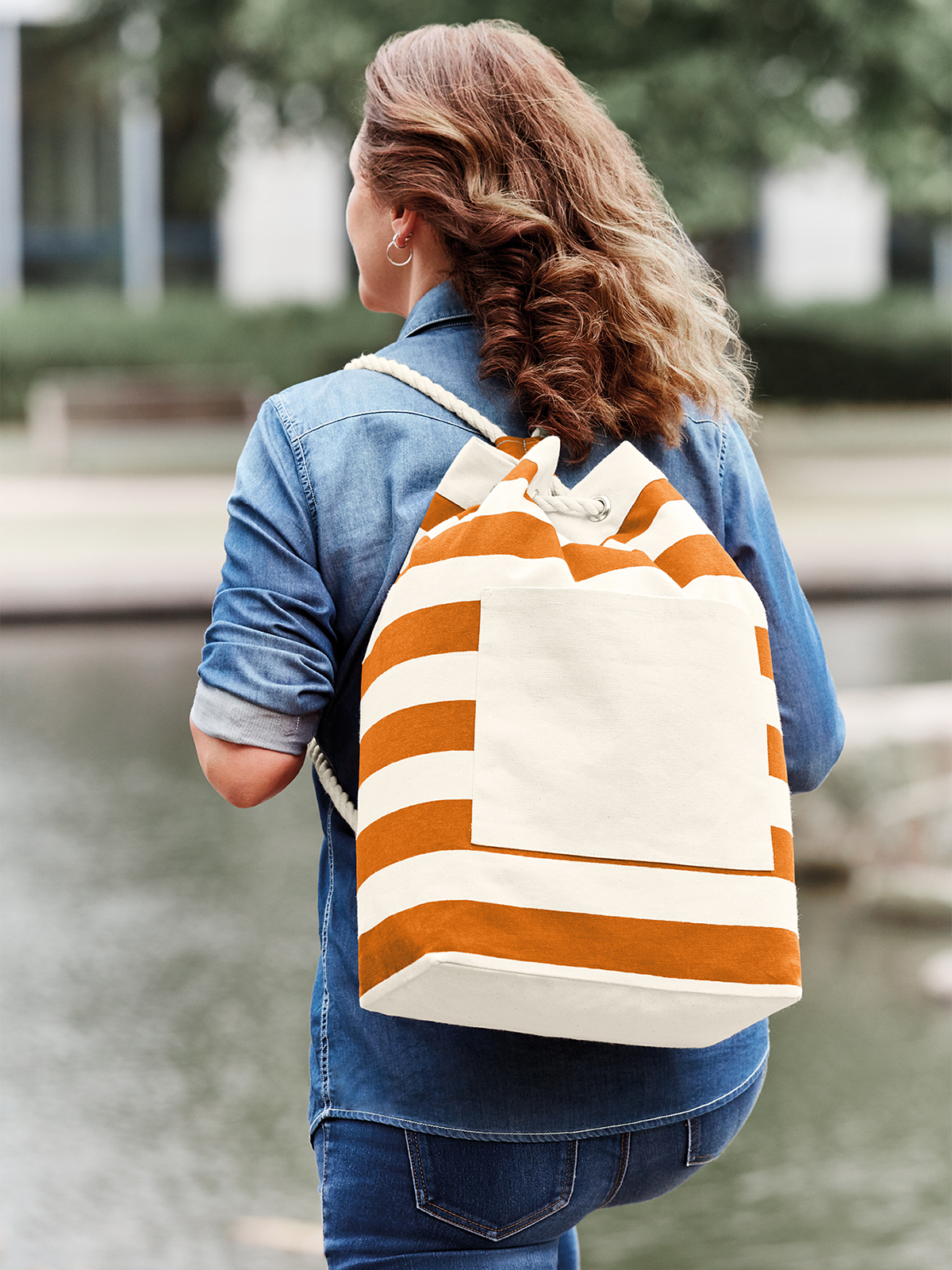 Rucksack BEACH orange mit Model
