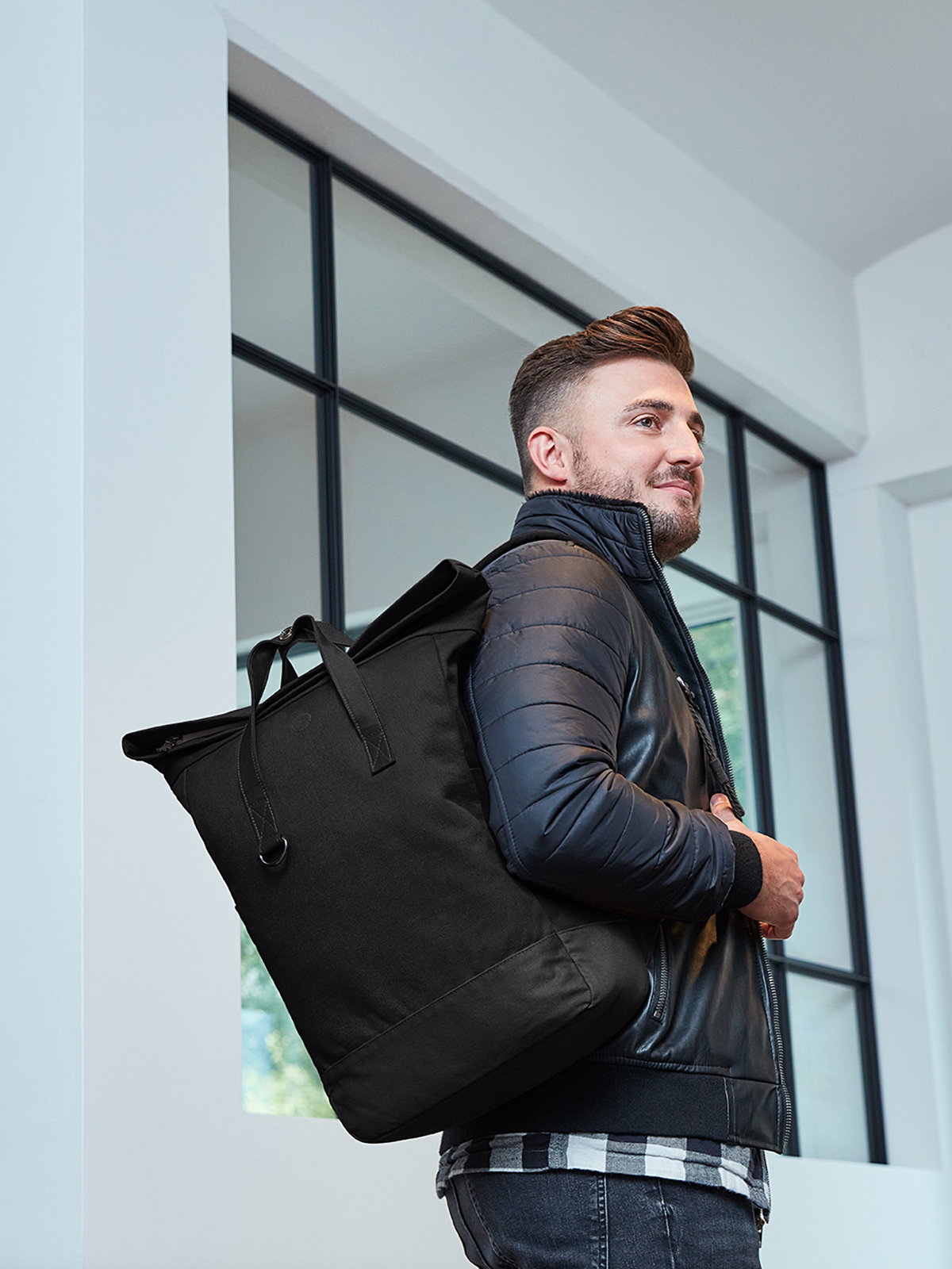 notebook backpack LIFE black-black featuring a model