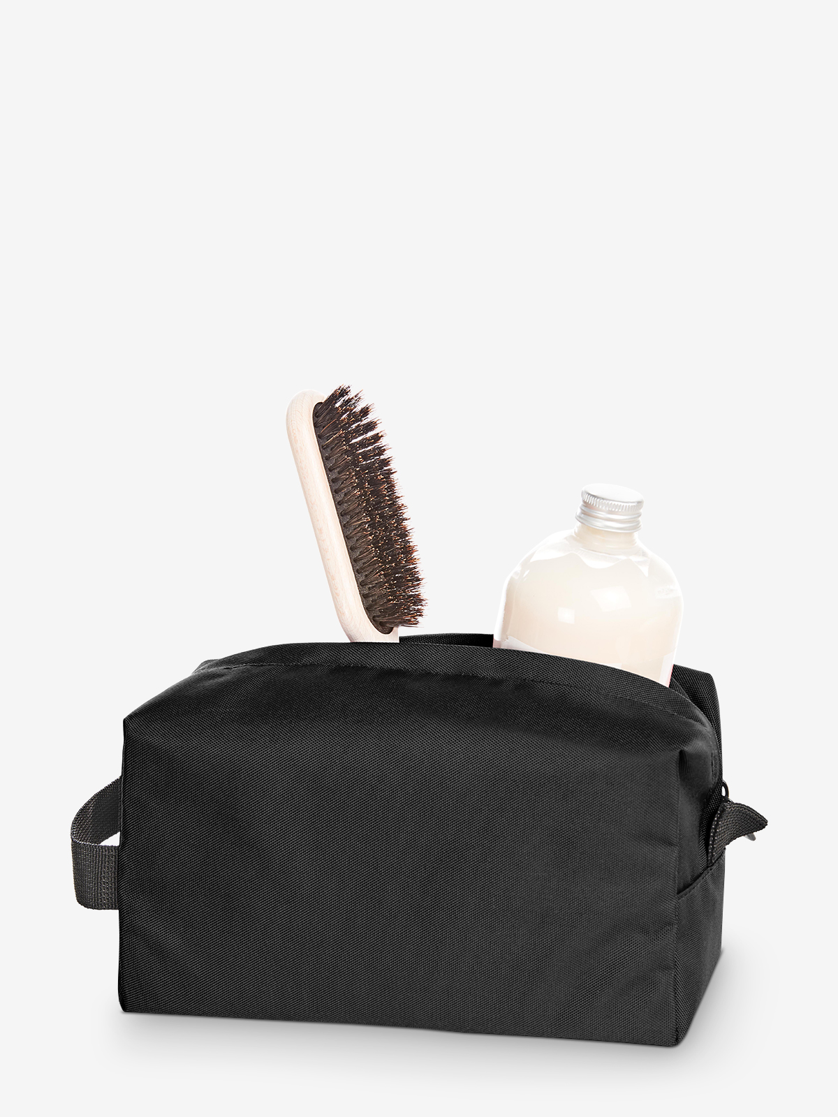 Reissverschluss-Tasche DAILY schwarz gefuellt