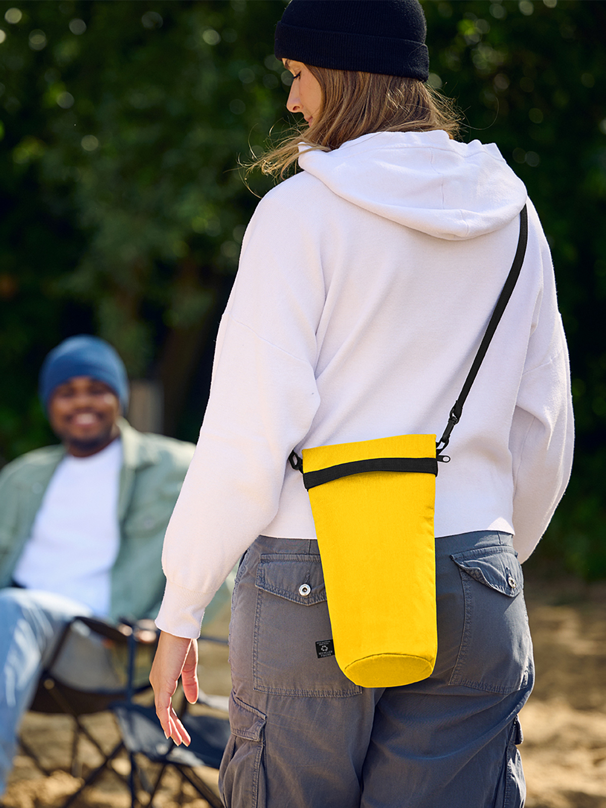 thermo bag BOTTLE yellow featuring a model