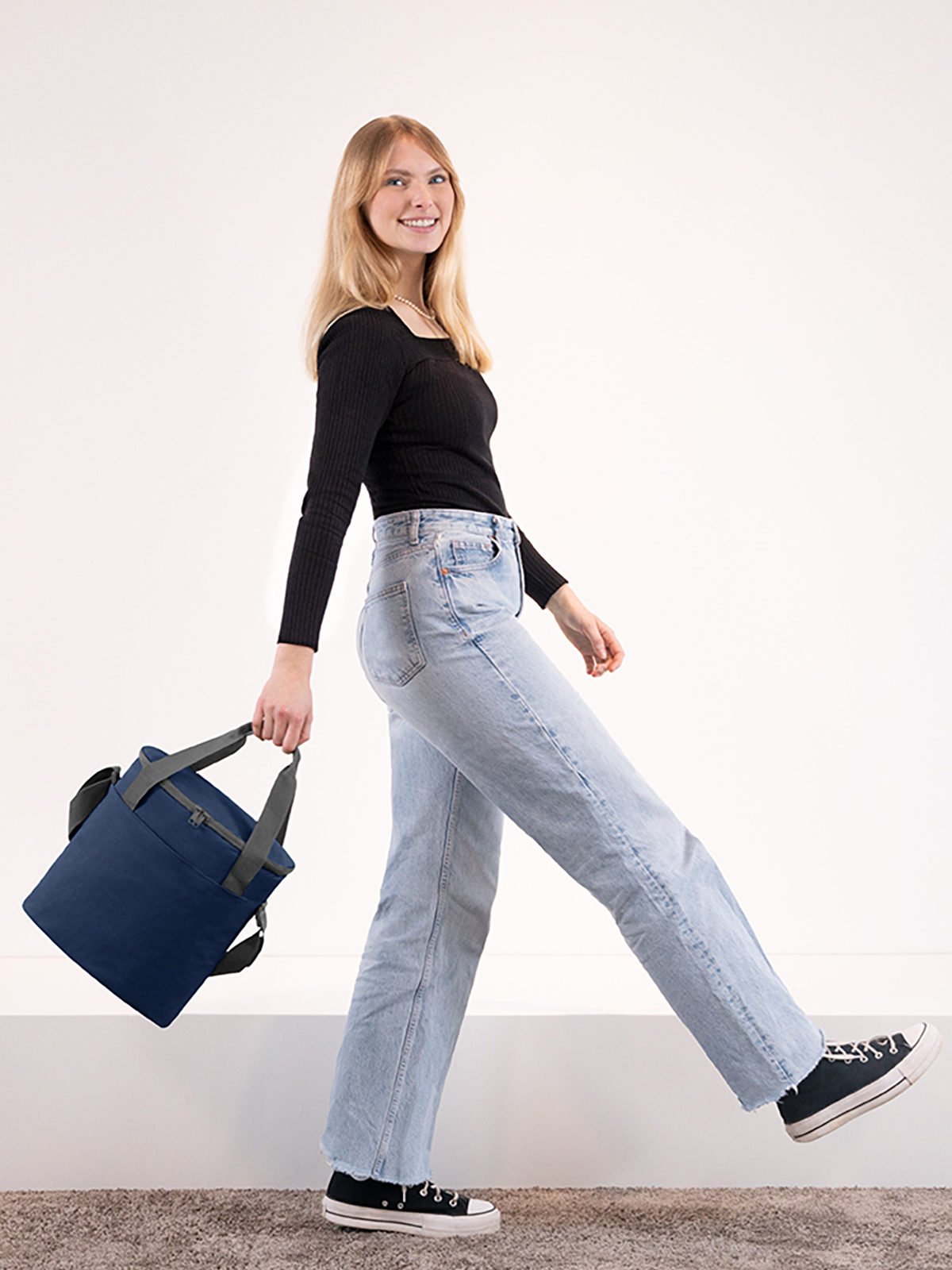 Kuehltasche SOLUTION marine mit Model