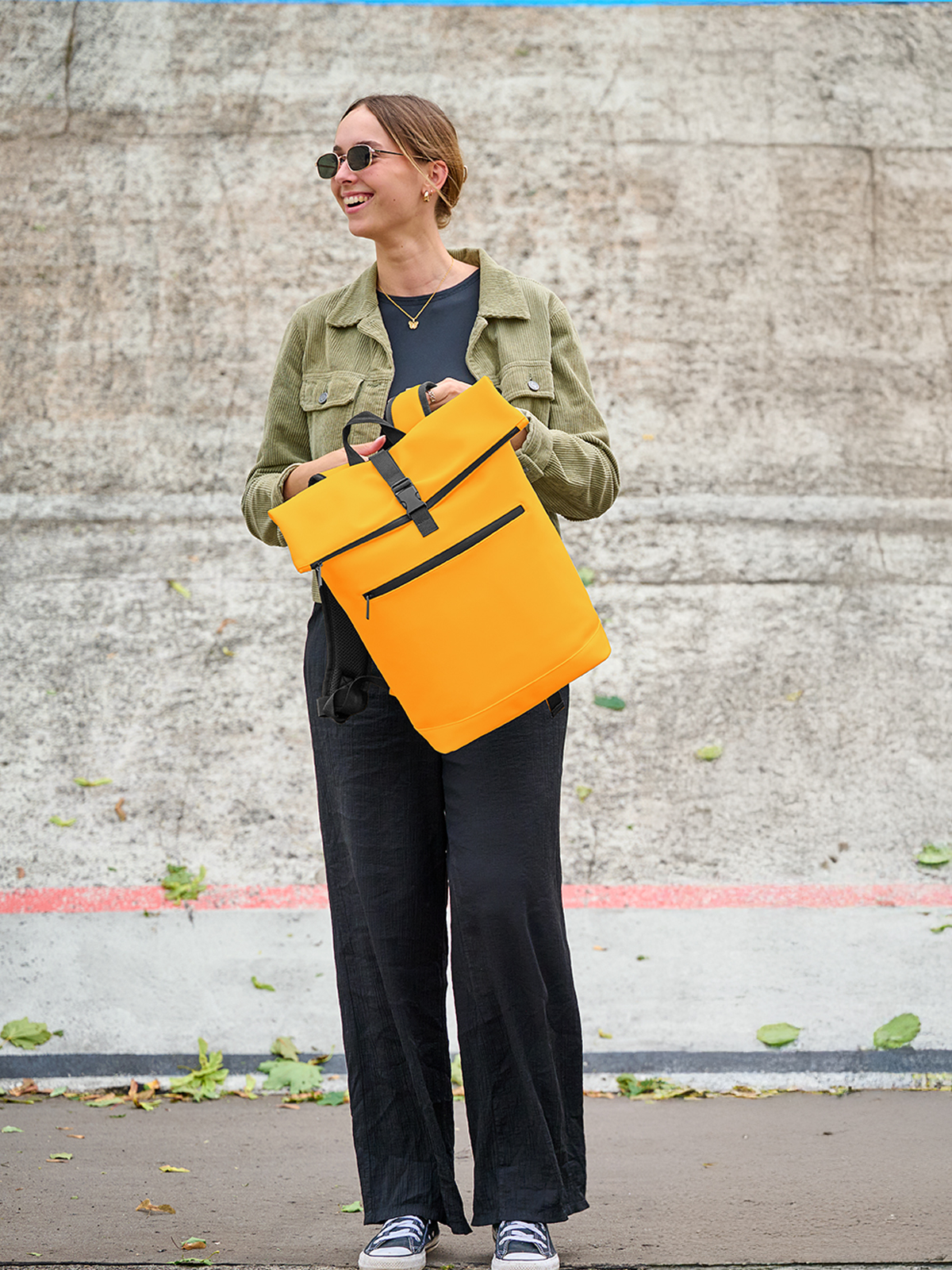 Laptop-Rucksack PURE gelb mit Model