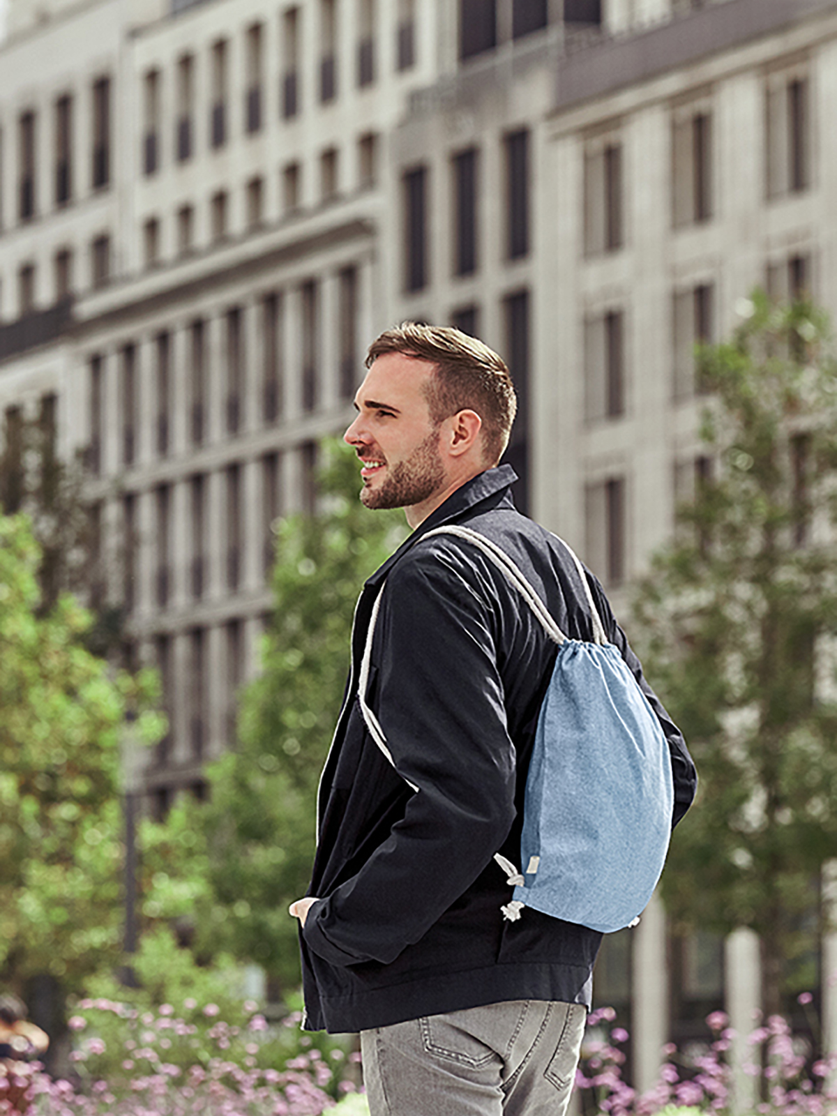 Zugbeutel PLANET blau mit Model