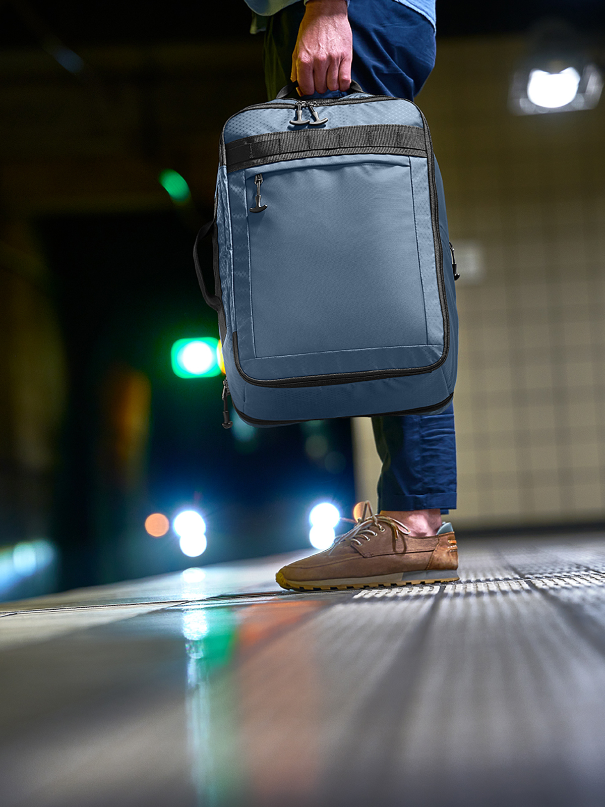 Reise-Rucksack ACTIVE taubenblau mit Model