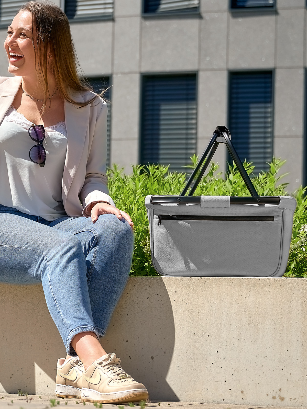 Shopper BLACKBASKET mittelgrau mit Model