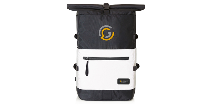 Rolltop-Rucksack mit Logo als Beispiel für Produktdaten im Halfar Datenatlas