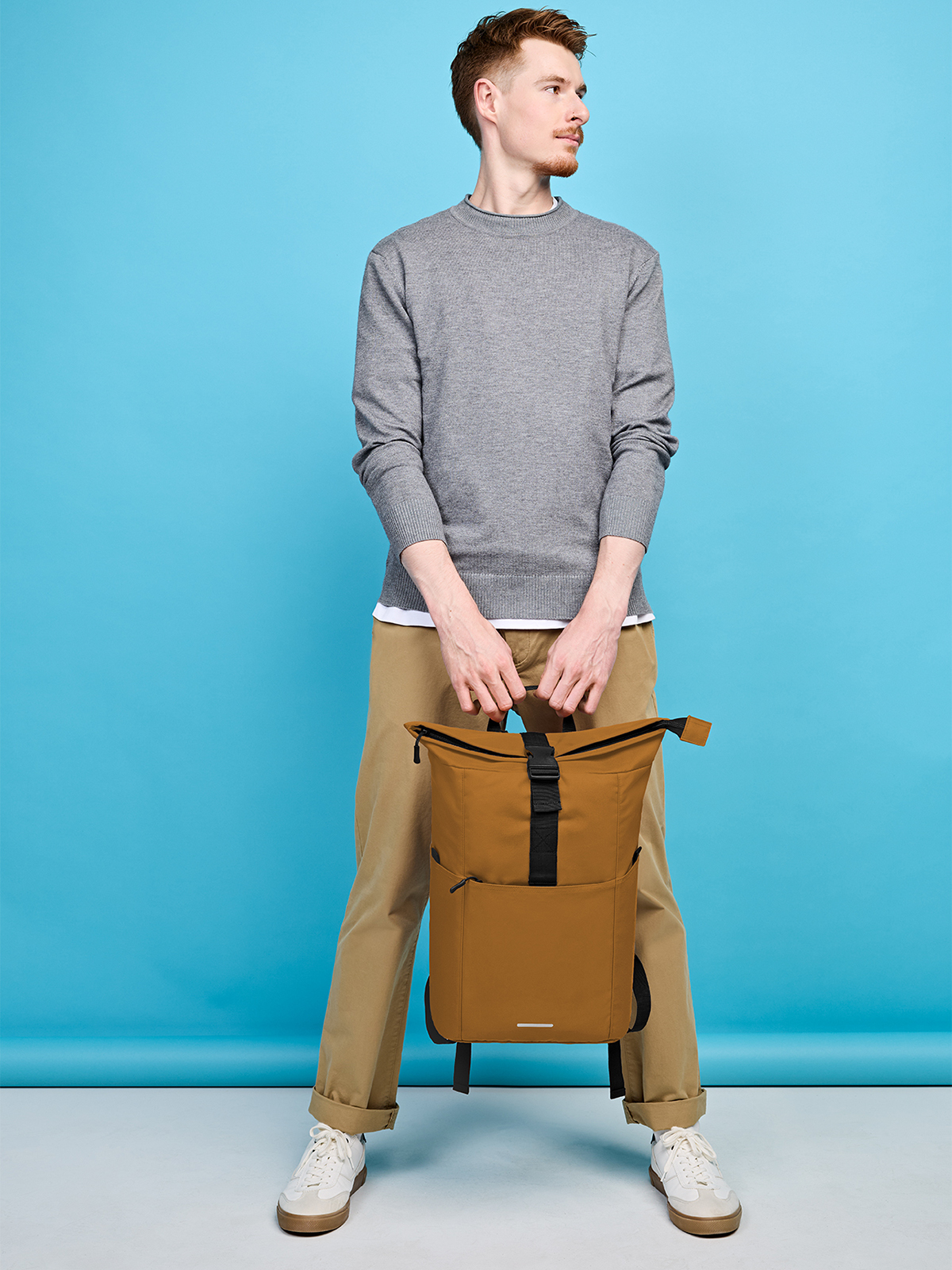 backpack BASIC copper featuring a model