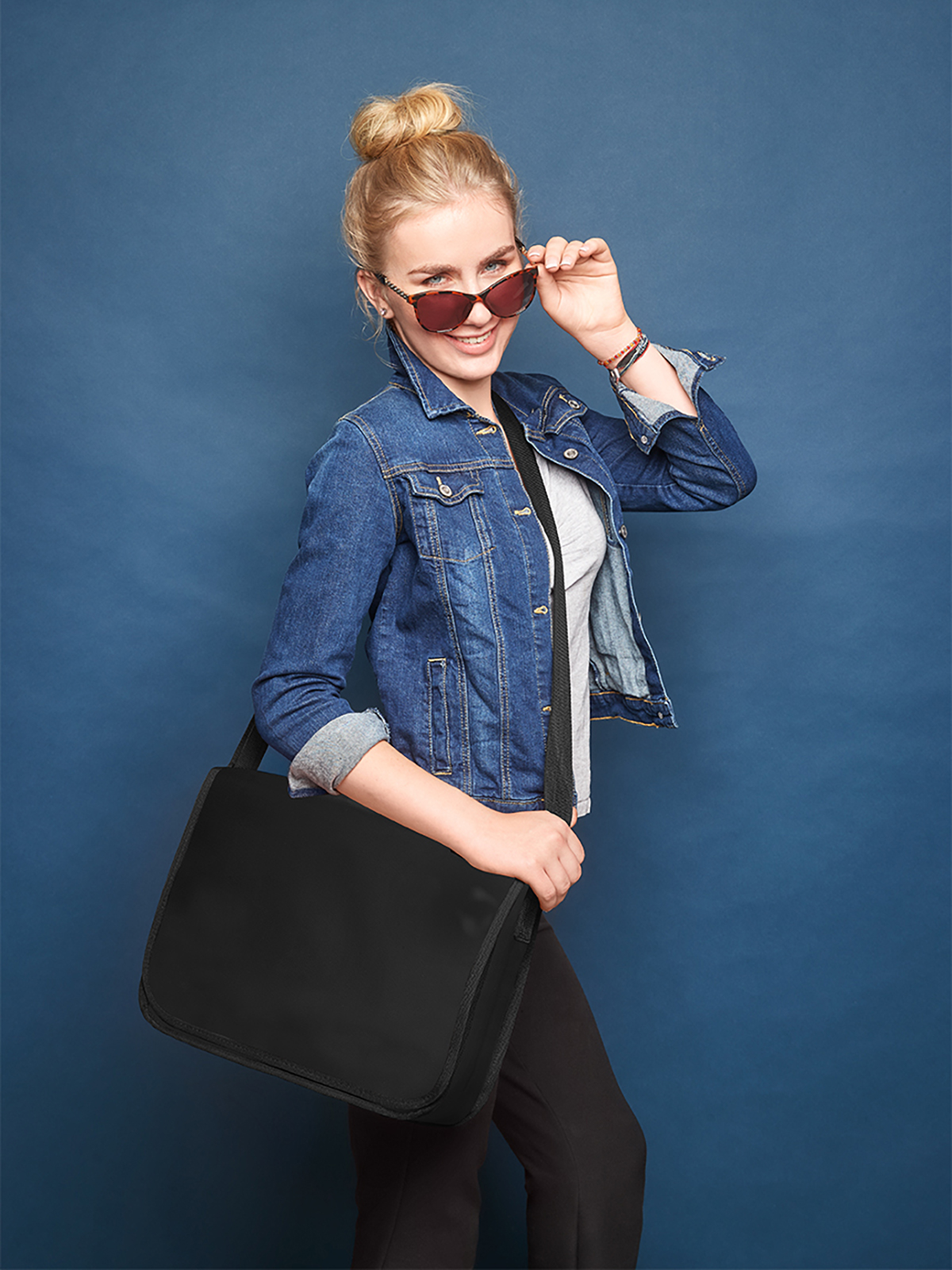 LorryBag® ECONOMY schwarz-matt mit Model