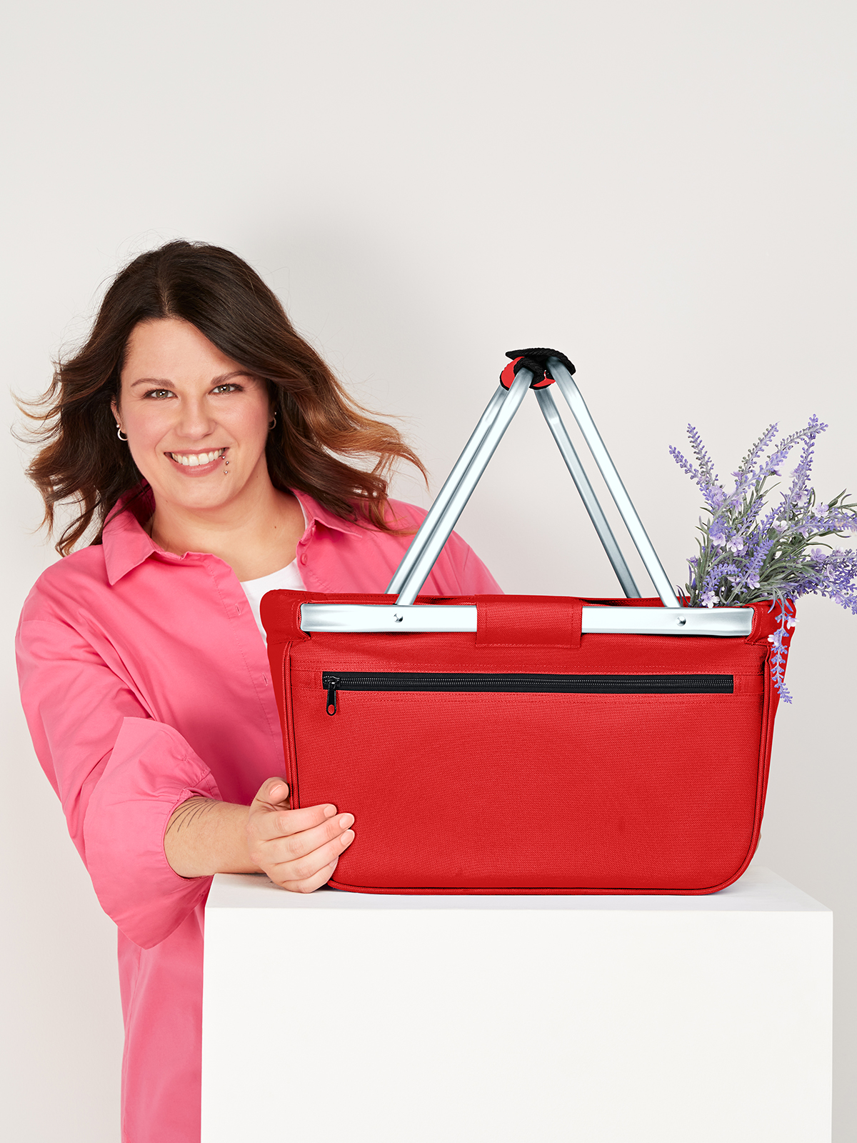 Shopper BASKET rot mit Model