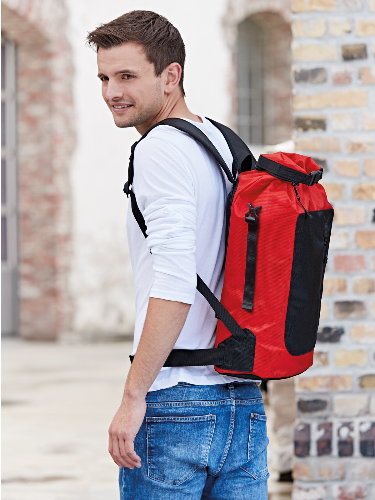 Rucksack STORM rot mit Model