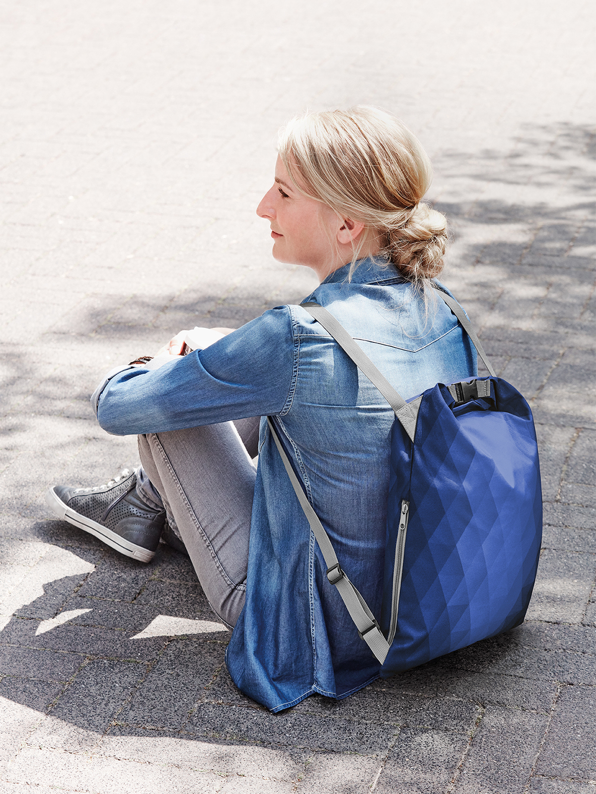 Rucksack DIAMOND blau mit Model