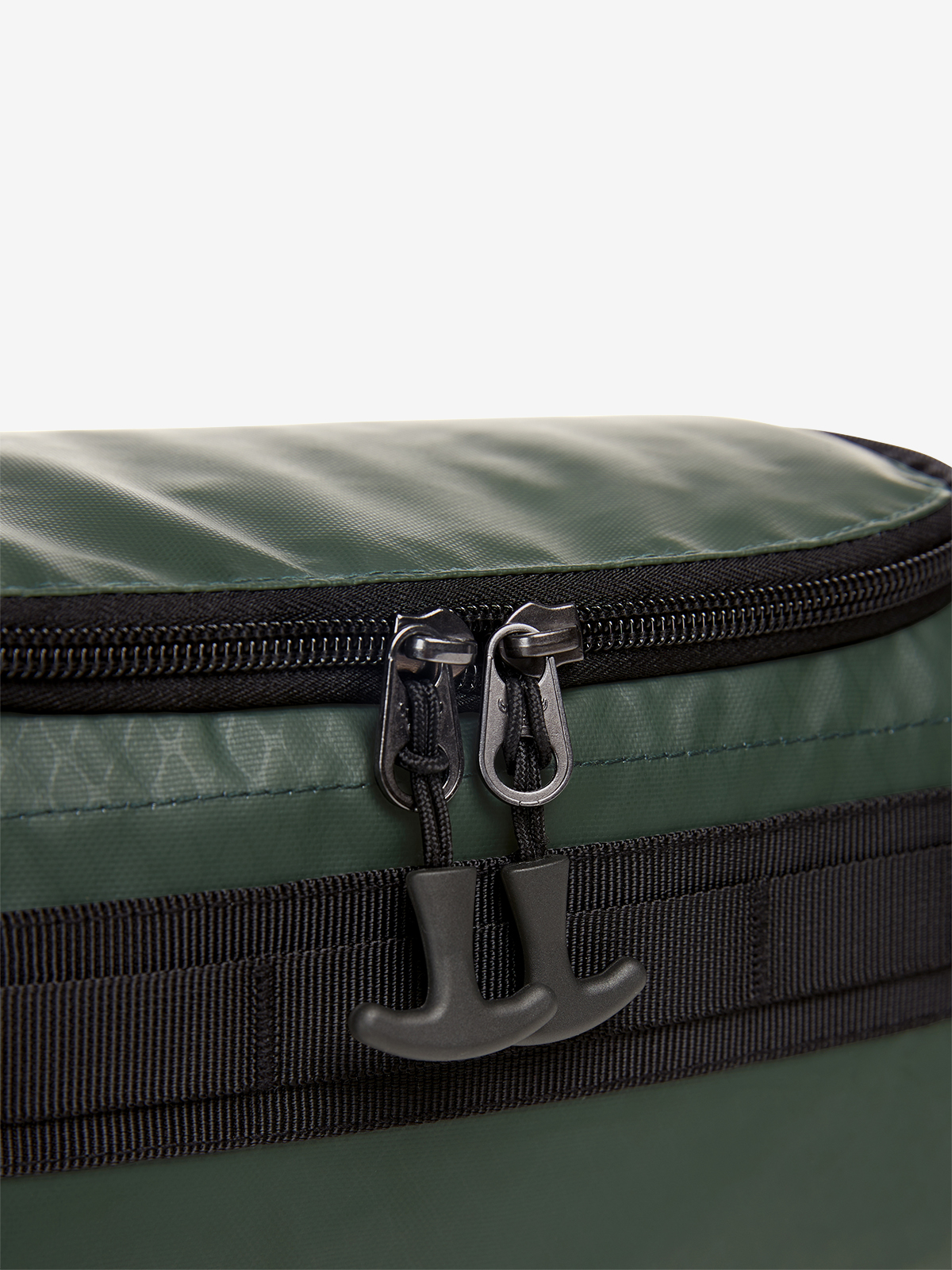 Kulturtasche ACTIVE dunkelgruen detail