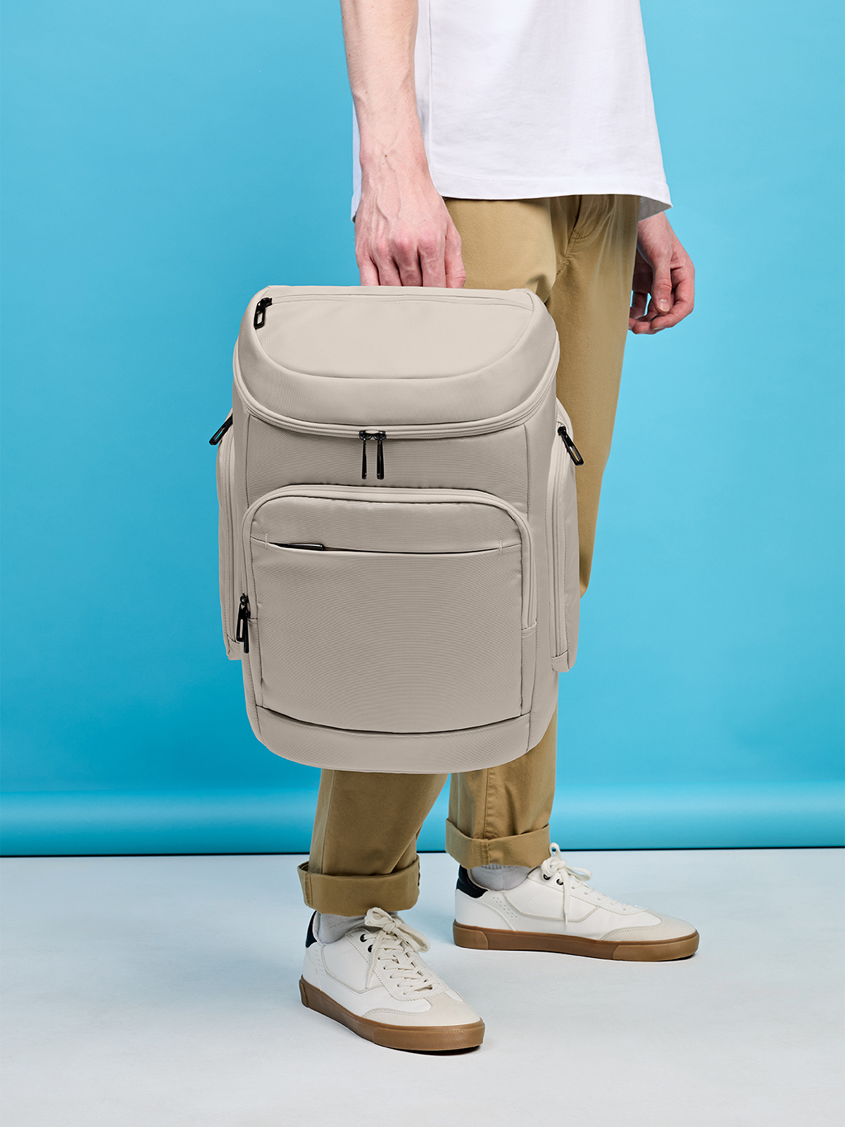 Notebook-Rucksack SOLID beige mit Model