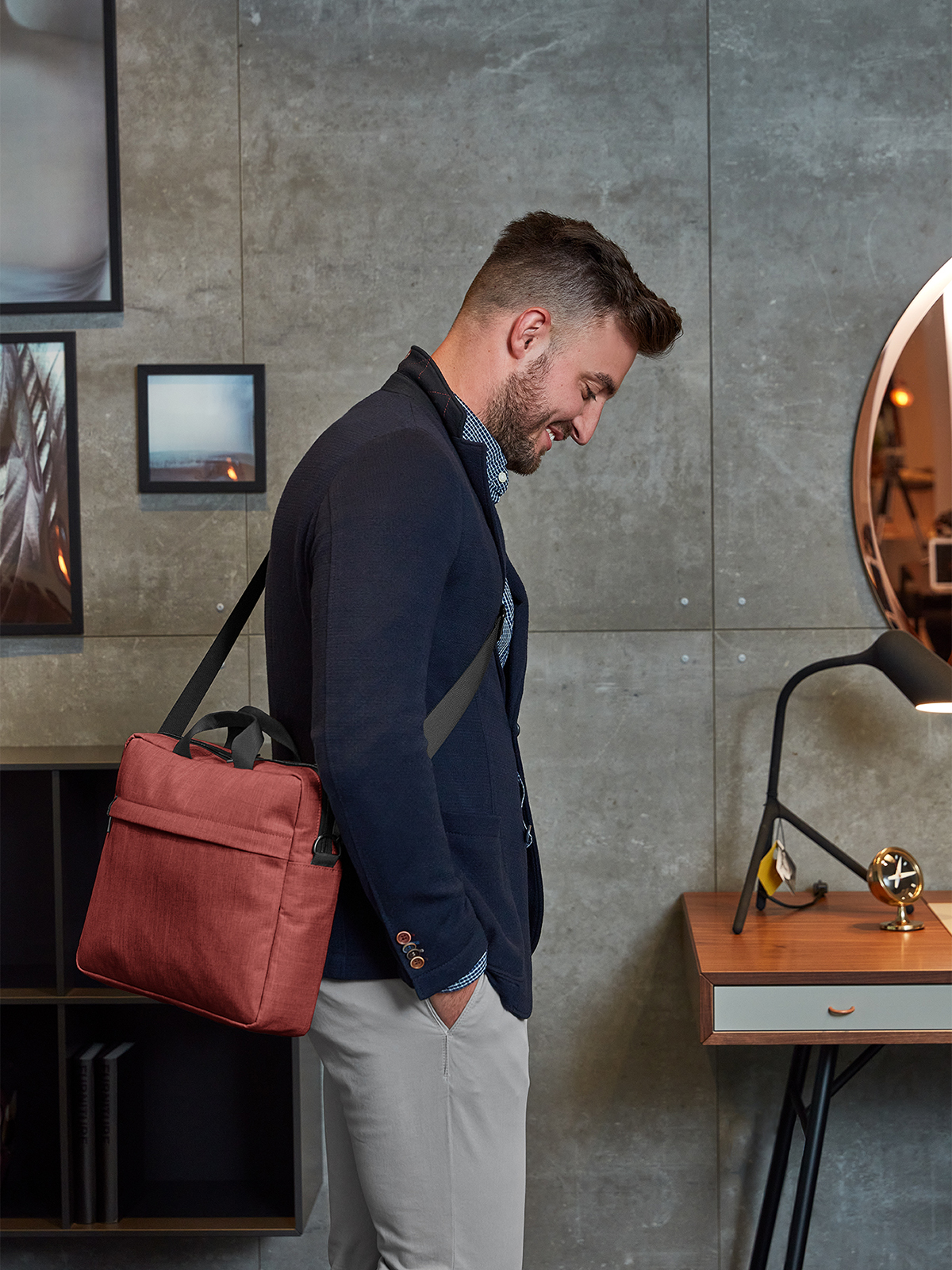 Notebook-Tasche EUROPE rot-meliert mit Model