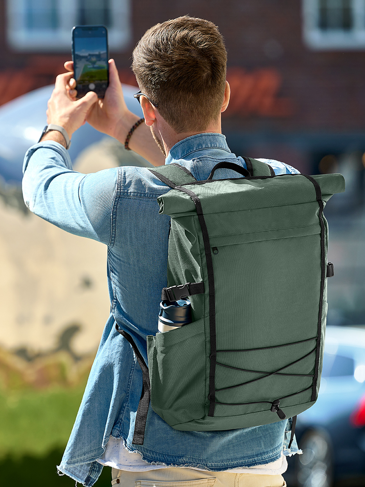 Notebook-Rucksack FLEX gruengrau mit Model