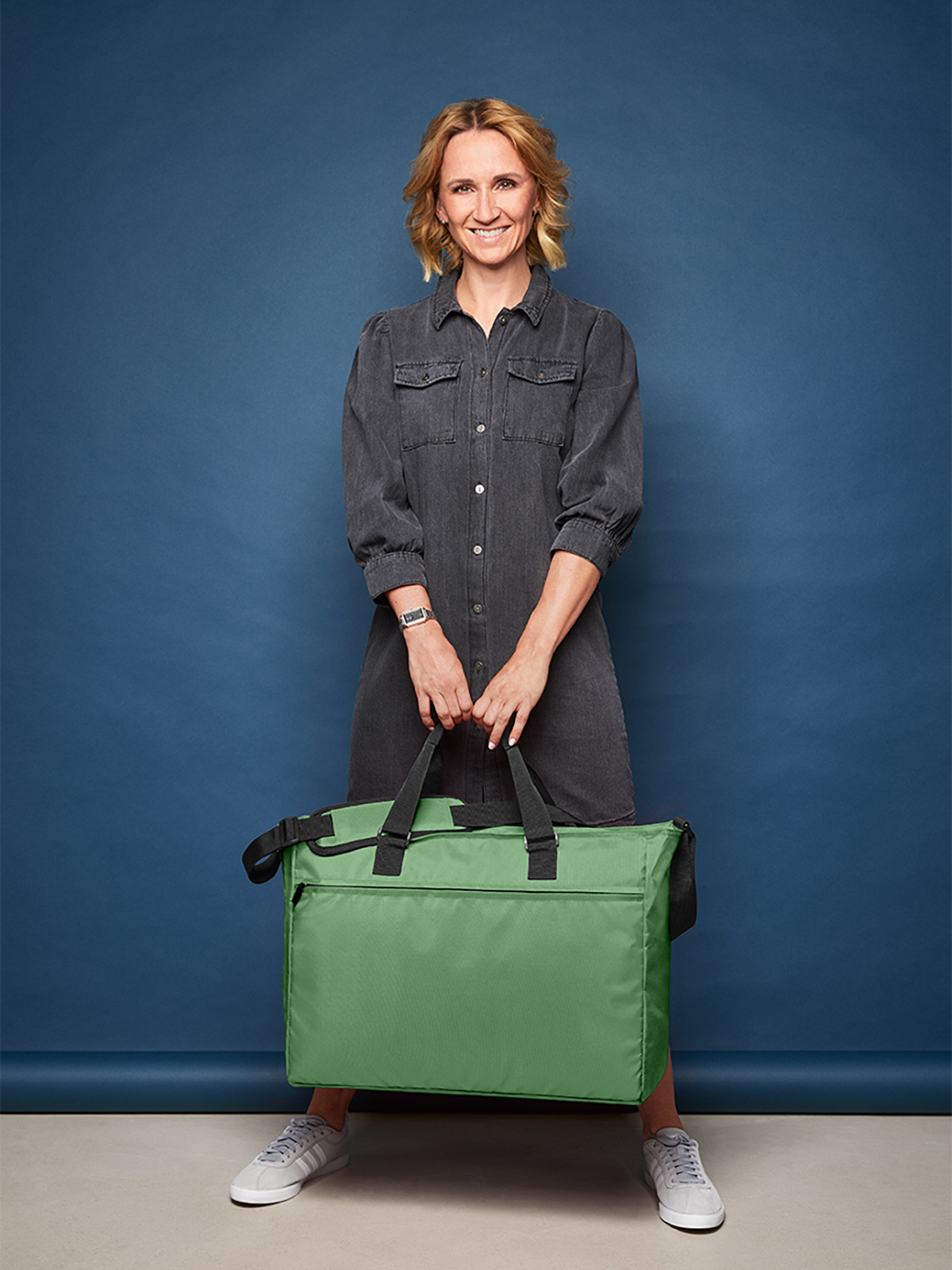 Weekender DAILY gruen mit Model