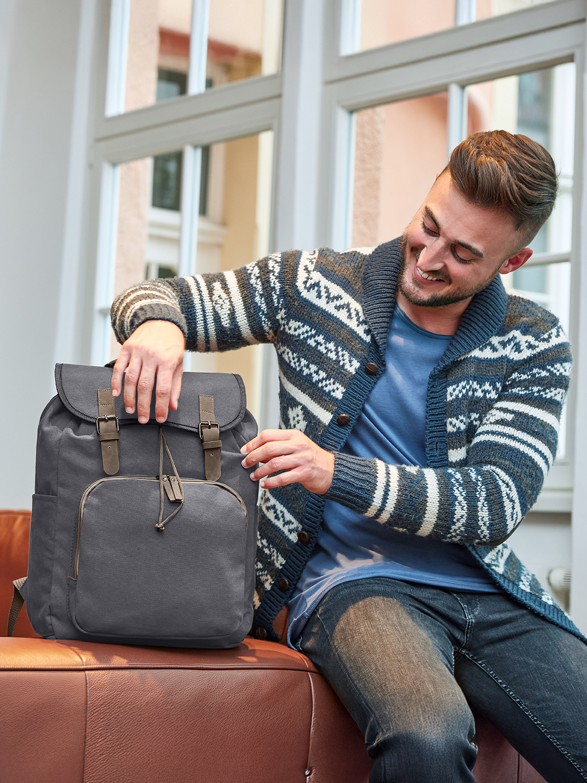 notebook backpack COUNTRY anthracite featuring a model