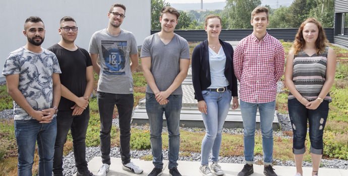 Die Halfar-Azubis des Jahrgangs 2017 im Gruppenbild