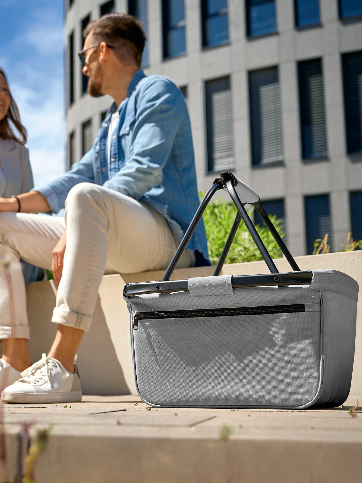 Shopper BLACKBASKET mittelgrau mit Model