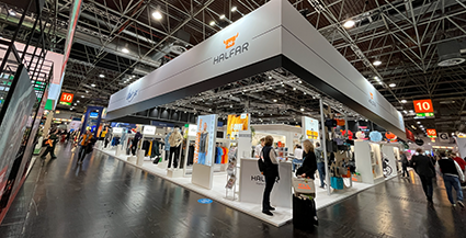 Halfar Messestand auf der PSI Messe in Ausstellungshalle