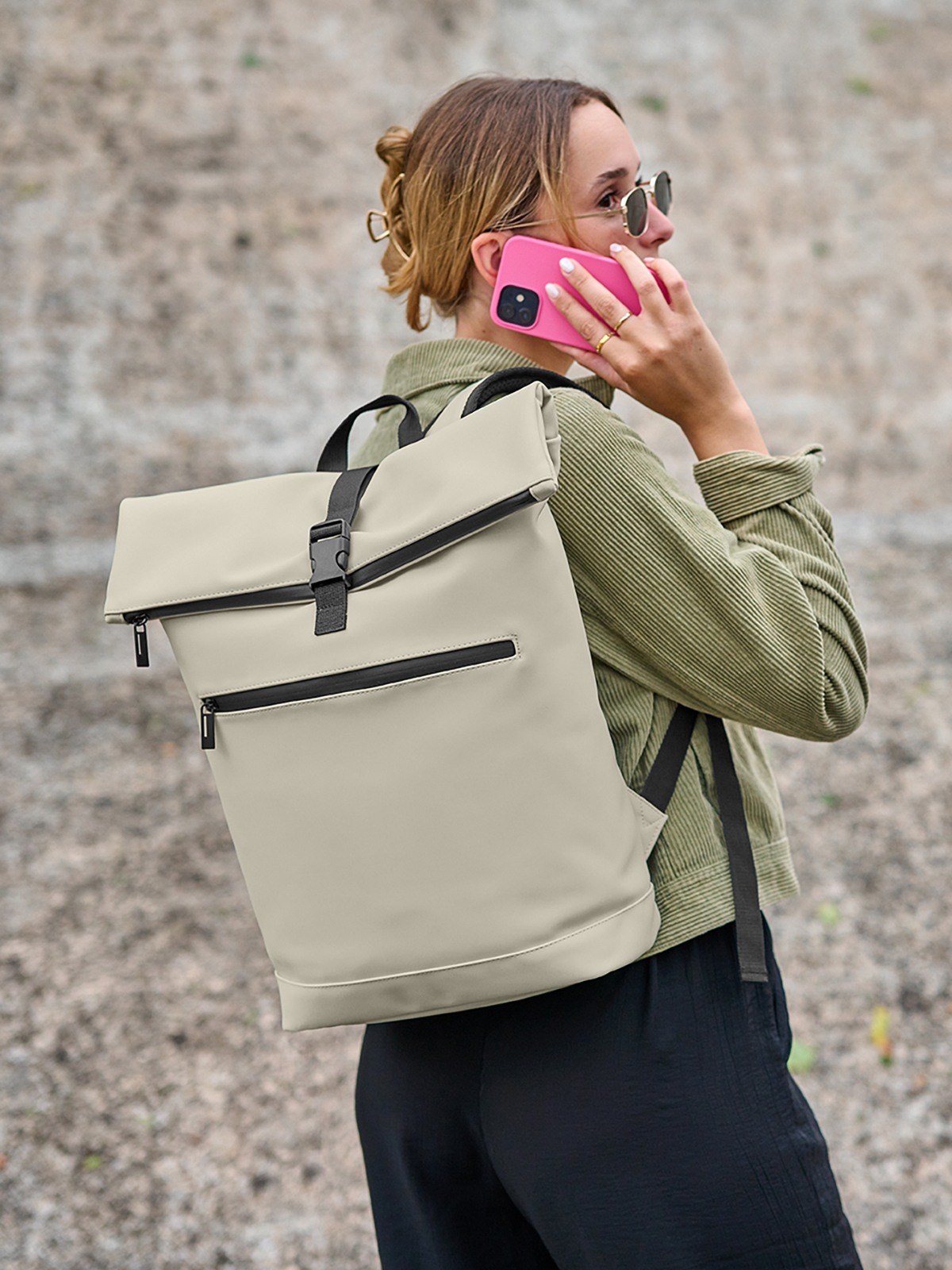 Laptop-Rucksack PURE beige mit Model