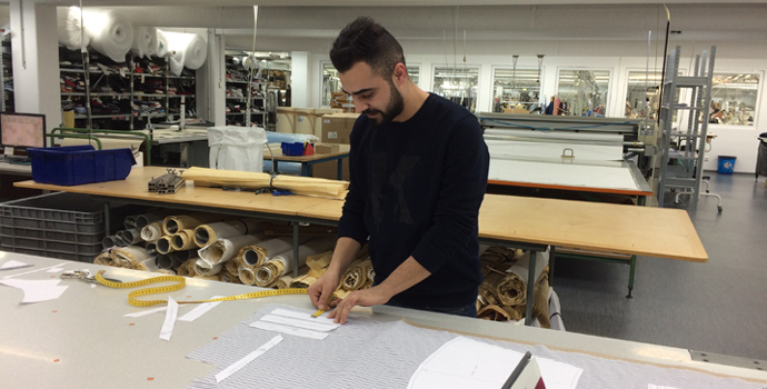 Gemeinsame Ausbildung mit Zukunft – Khalil bei Halfar und Gerry Weber