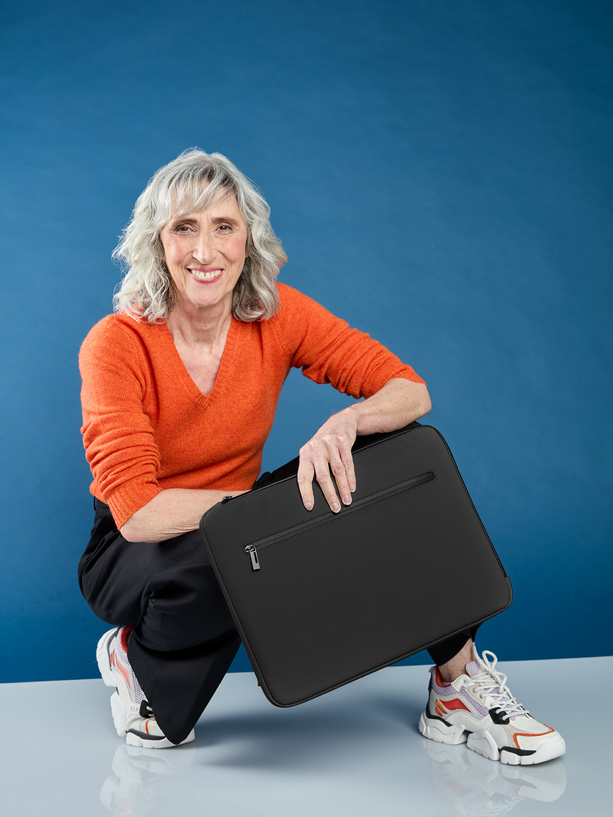 Laptop-Hülle PURE schwarz mit Model