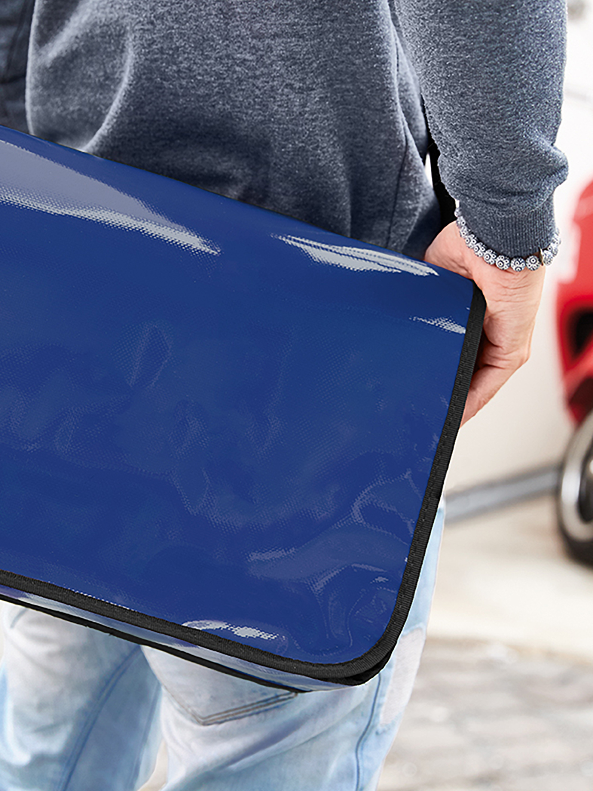 LorryBag® ECONOMY royalblau mit Model