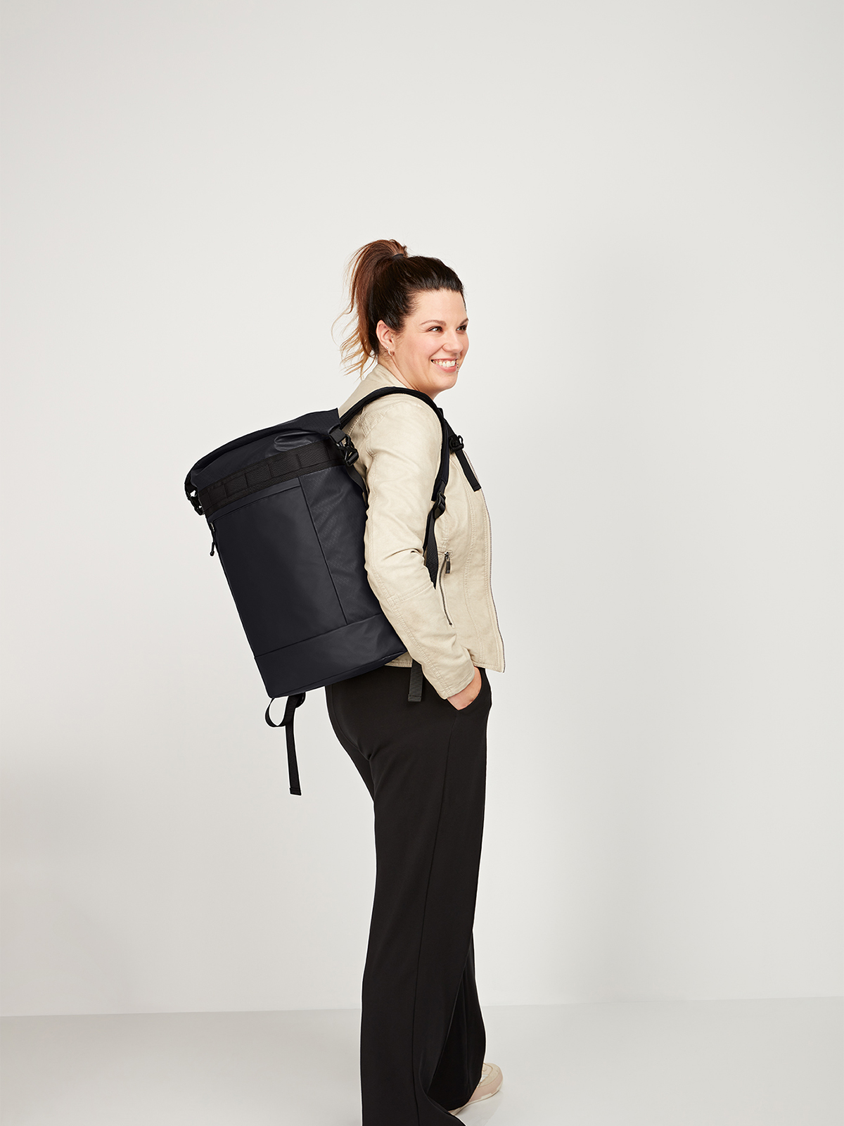 Notebook-Rucksack ACTIVE schwarz mit Model