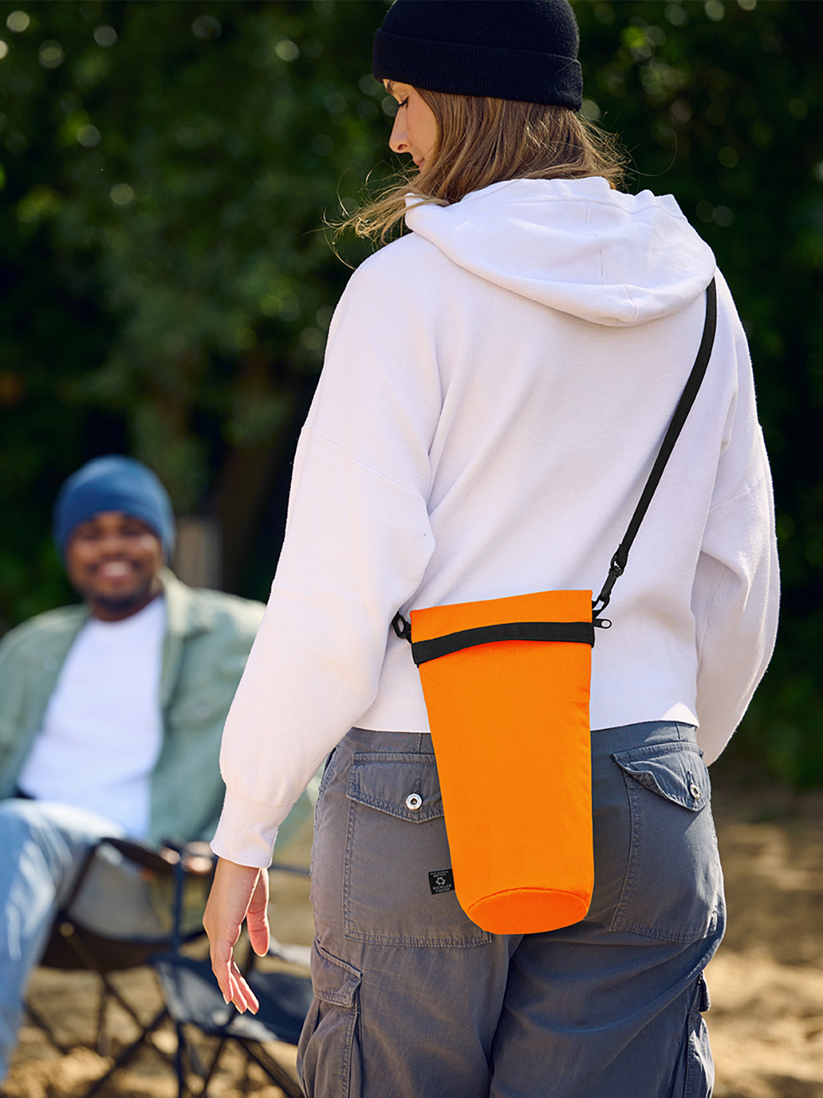 thermo bag BOTTLE orange featuring a model