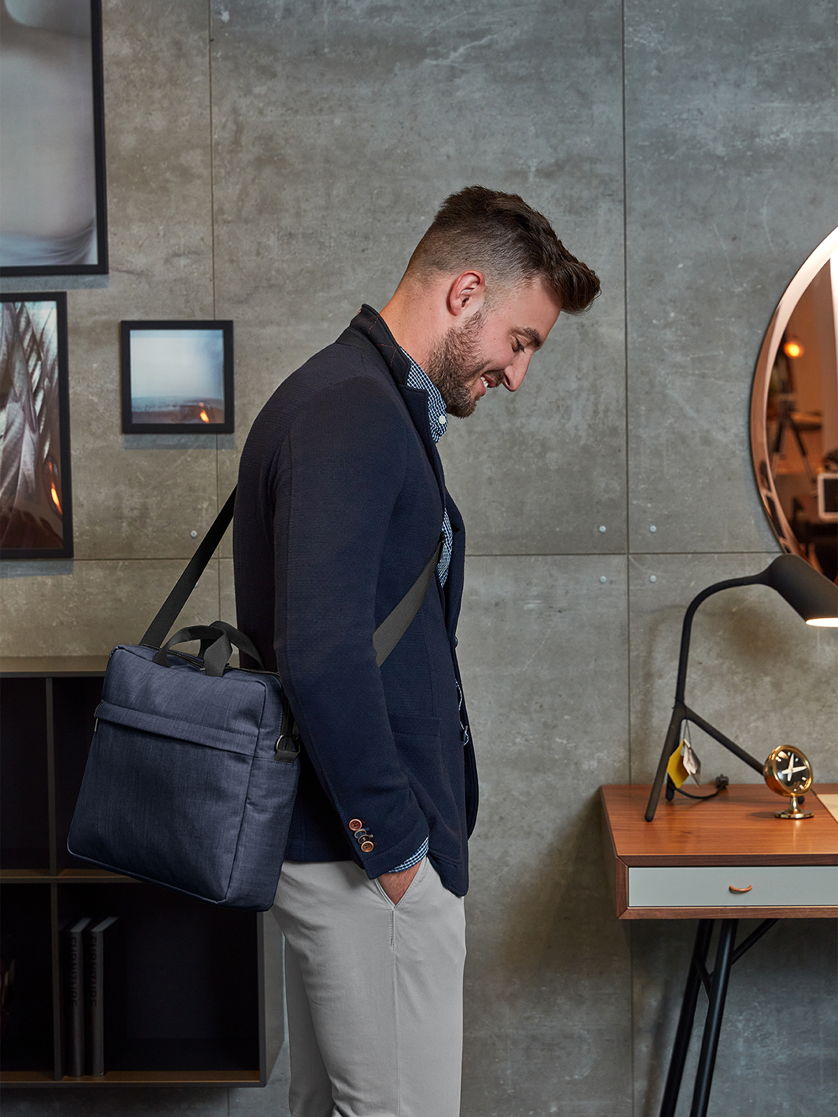 notebook bag EUROPE blue-sprinkle featuring a model