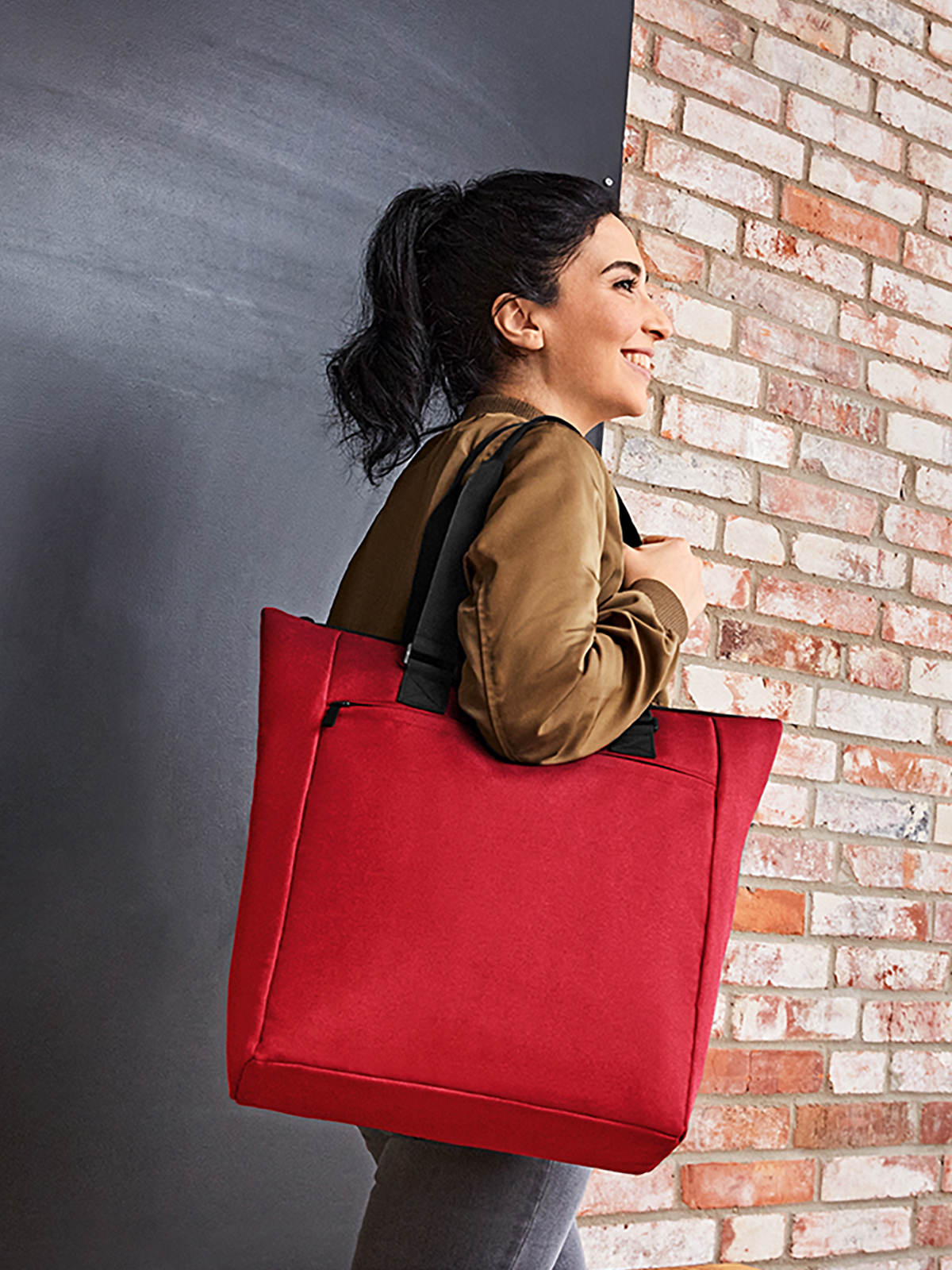 Kuehlshopper DAILY rot mit Model