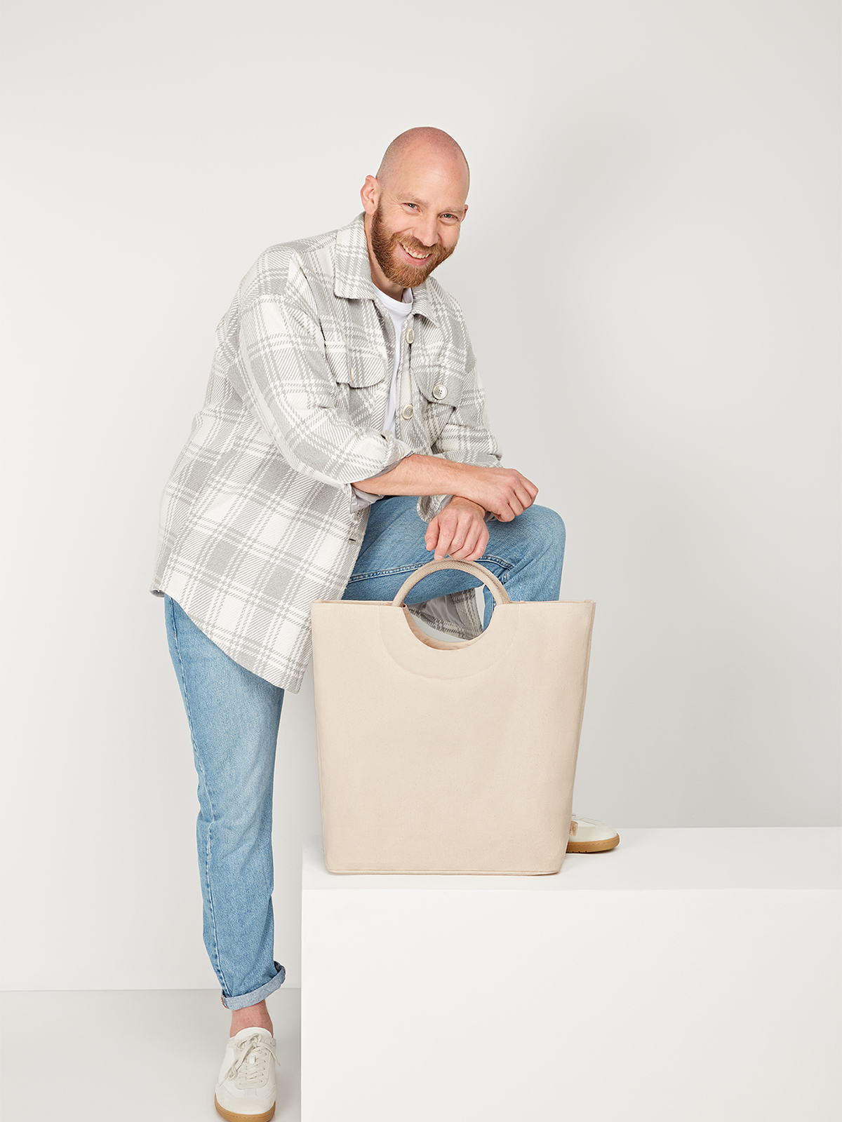 Shopper SUNNY natur mit Model