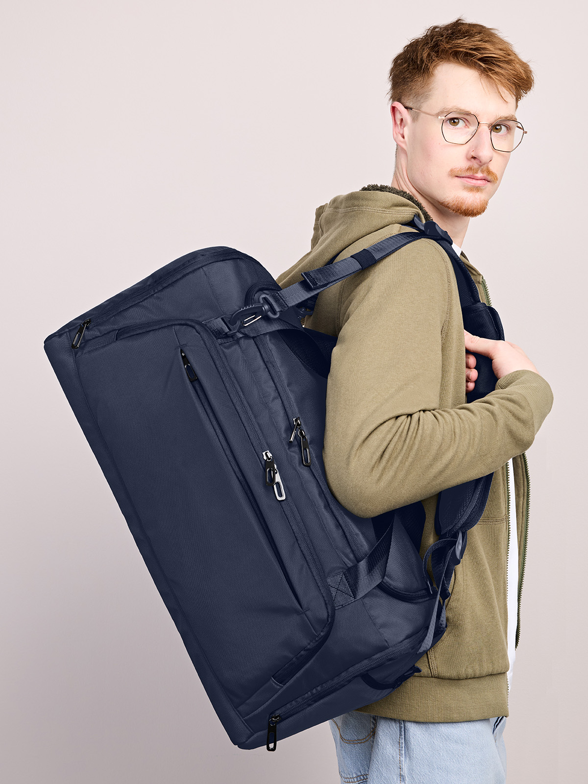 Sport-/Reisetasche SOLID marine mit Model