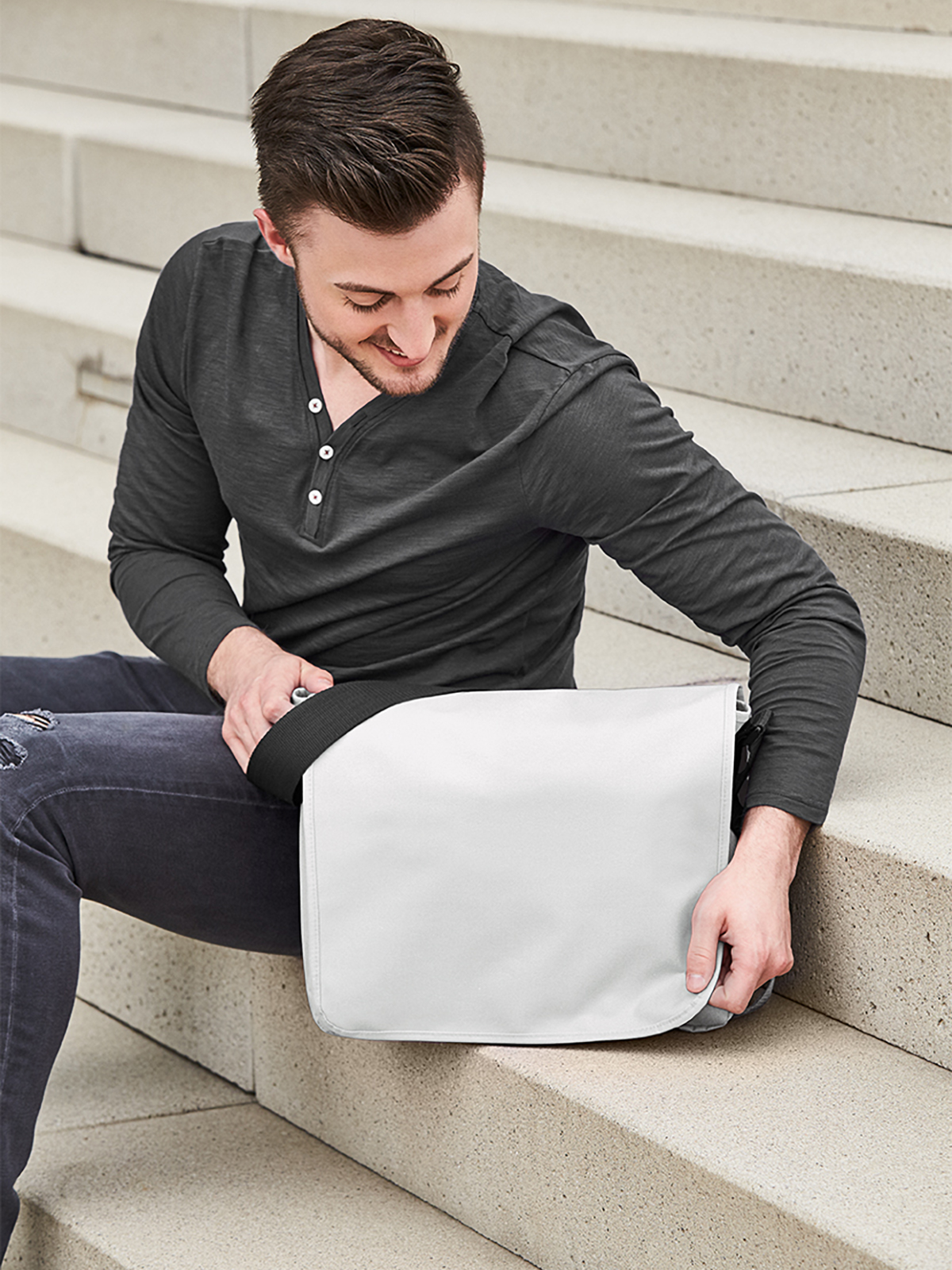 shoulder bag KURIER white featuring a model