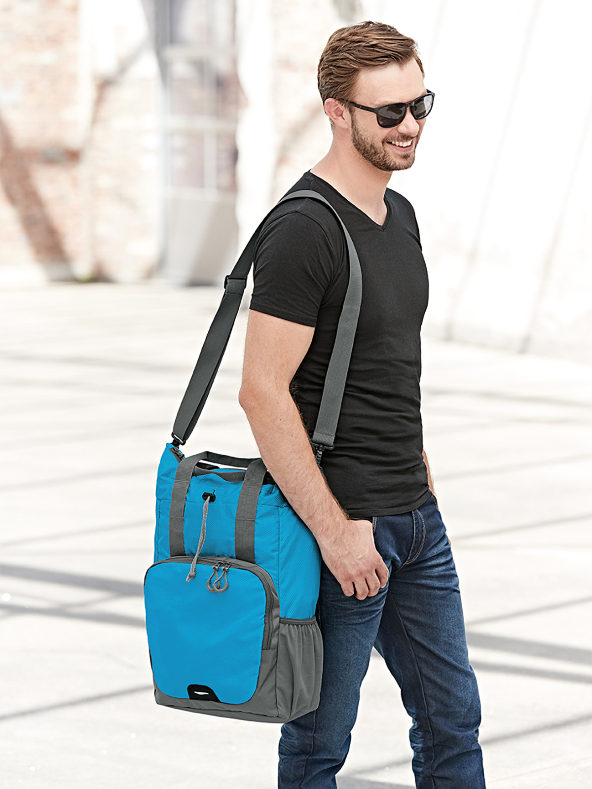 Multibag STEP cyan mit Model