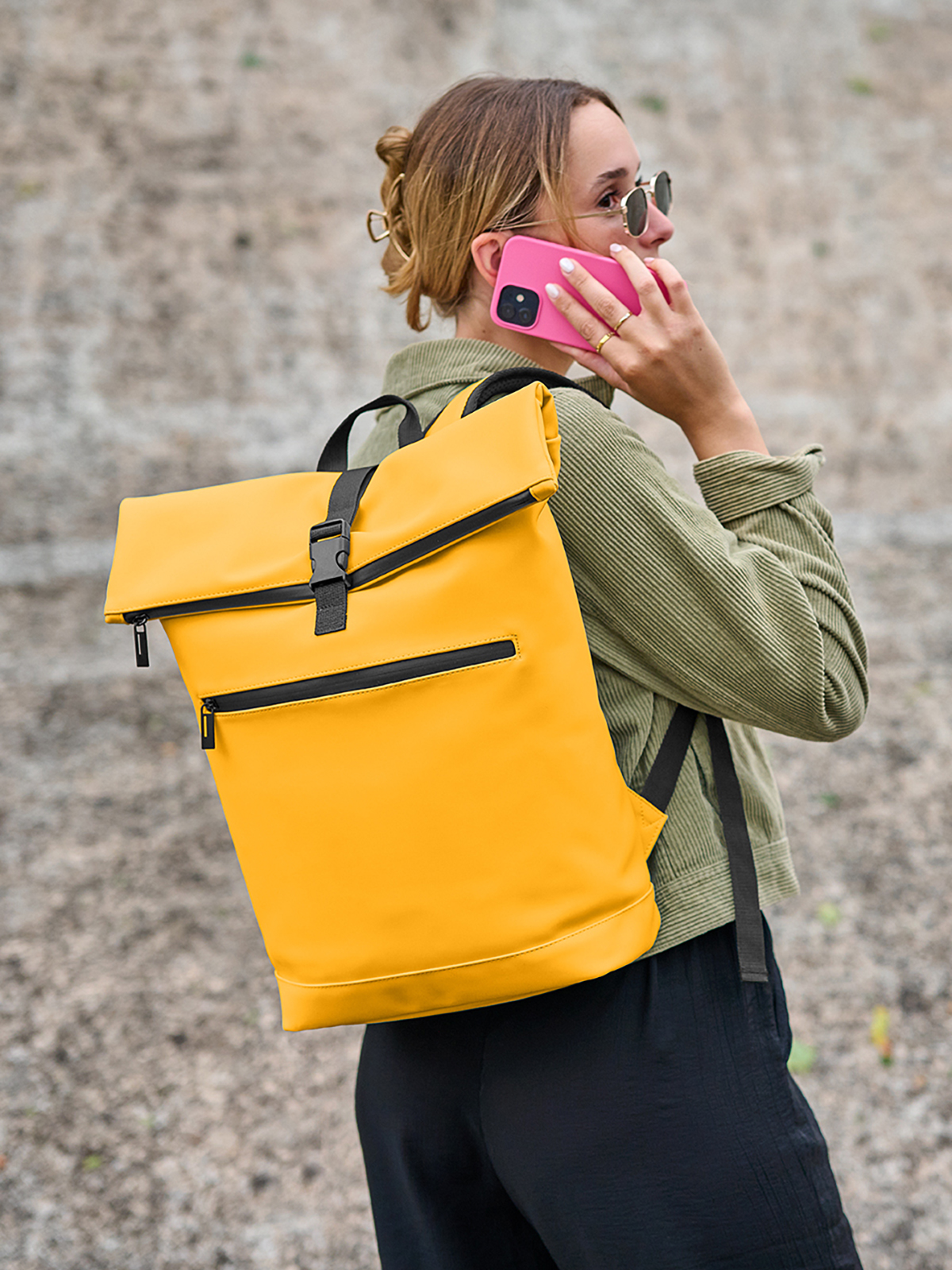 Laptop-Rucksack PURE gelb mit Model