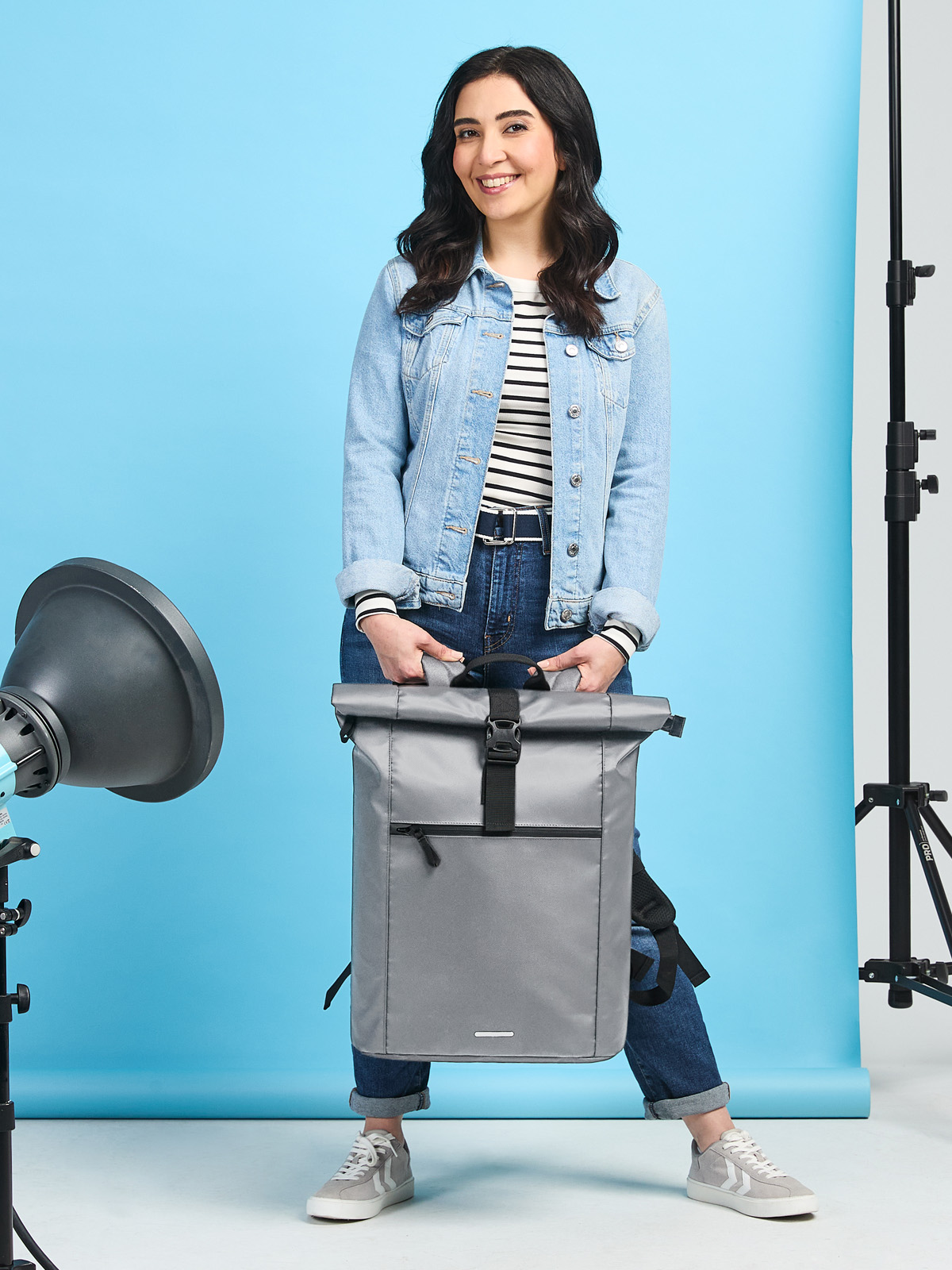 Notebook-Rucksack KURIER mittelgrau mit Model