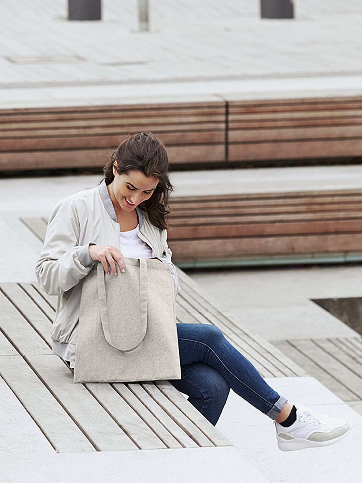 Shopper PLANET beige mit Model