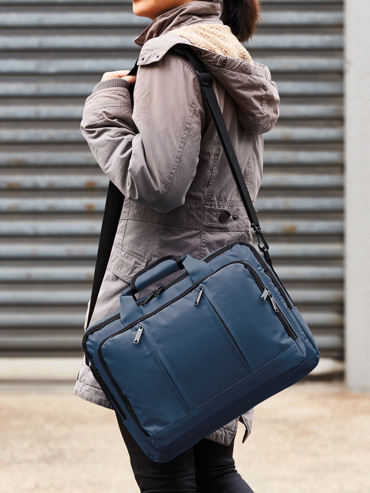 Laptop-Rucksack ECONOMY marine mit Model